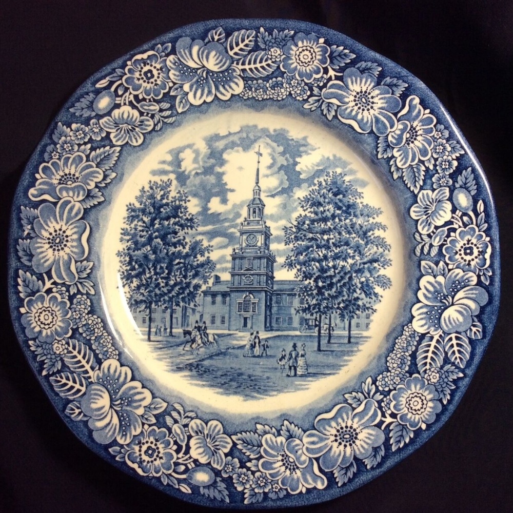 Liberty Blue Staffordshire Colonial Scenes Independence Hall dinner plate 10"
